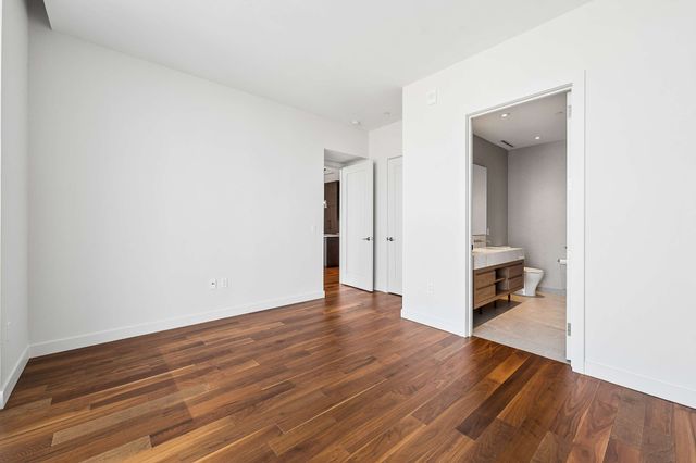 160 2nd Ave S Apt 2603, Nashville, TN 37201