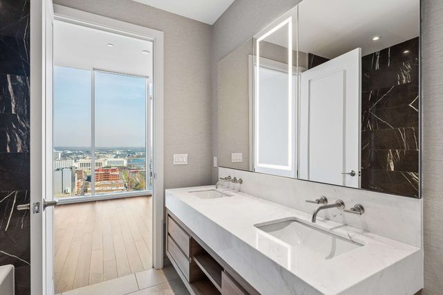 160 2nd Ave S Apt 2603, Nashville, TN 37201