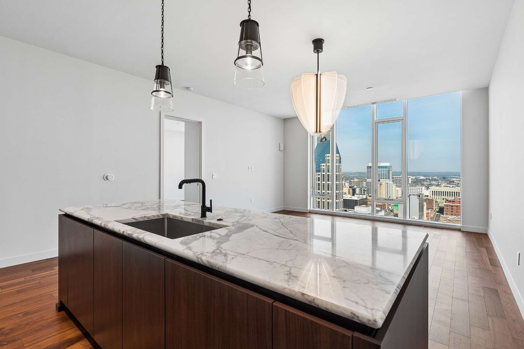 160 2nd Ave S Apt 2603, Nashville, TN 37201