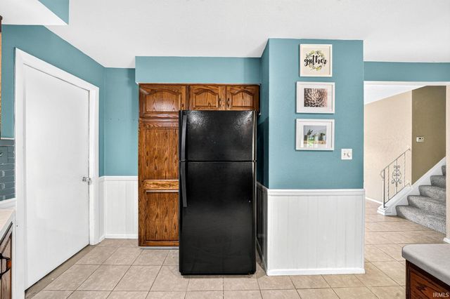 51444 Kenilworth Road, South Bend, IN 46637