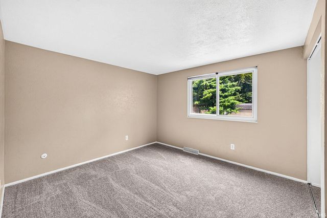 51444 Kenilworth Road, South Bend, IN 46637