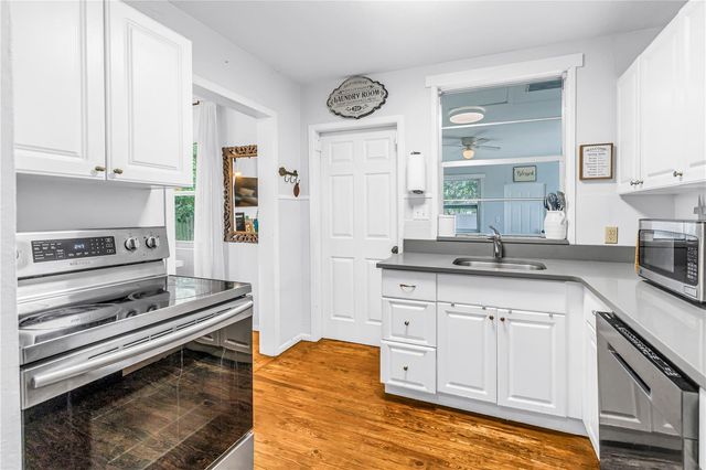 416 61ST AVENUE NE, St Petersburg, FL 33703