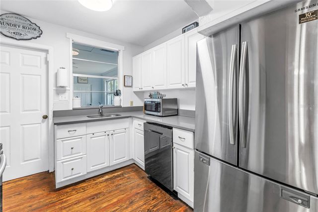 416 61ST AVENUE NE, St Petersburg, FL 33703