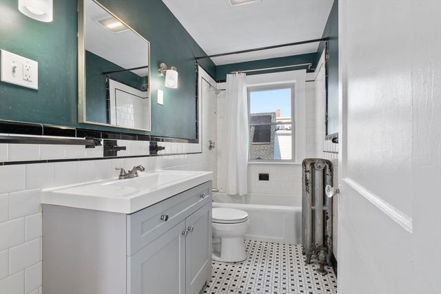 55 Pine St 2, Swampscott, MA 01907