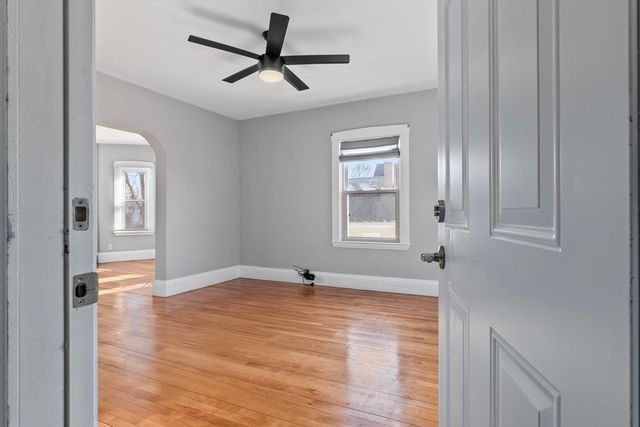 55 Pine St 2, Swampscott, MA 01907