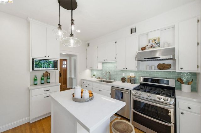 1627 62nd Street, Berkeley, CA 94703