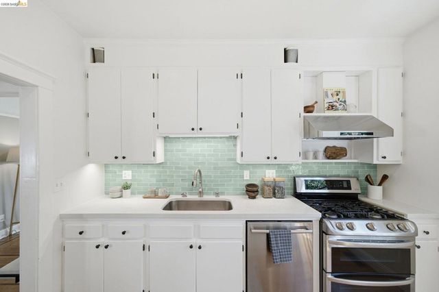 1627 62nd Street, Berkeley, CA 94703