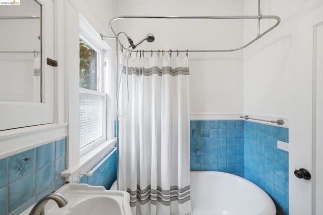 1627 62nd Street, Berkeley, CA 94703