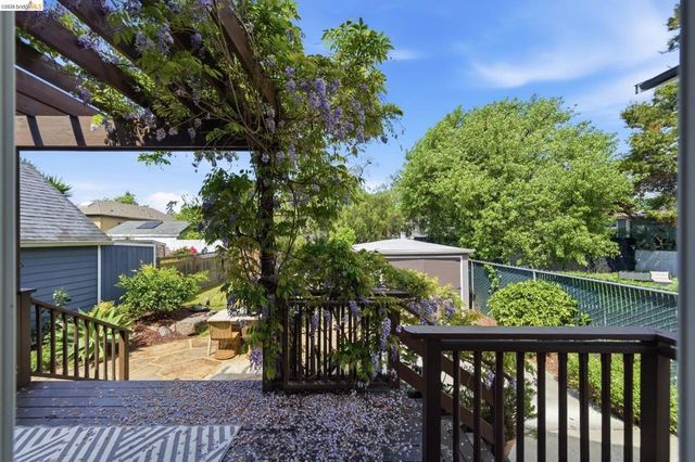 1627 62nd Street, Berkeley, CA 94703