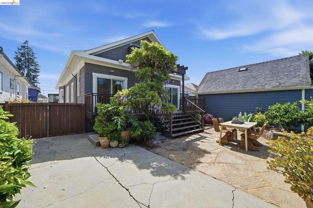 1627 62nd Street, Berkeley, CA 94703