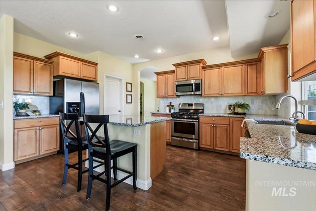 1173 W Hitchcock St, Meridian, ID 83646