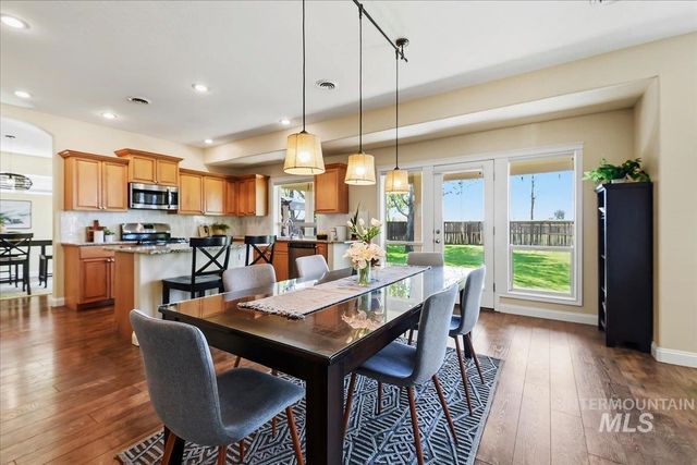 1173 W Hitchcock St, Meridian, ID 83646