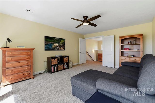 1173 W Hitchcock St, Meridian, ID 83646