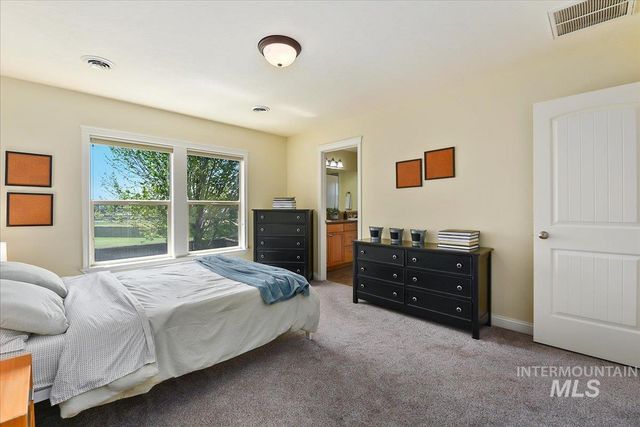 1173 W Hitchcock St, Meridian, ID 83646