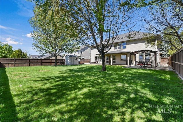 1173 W Hitchcock St, Meridian, ID 83646
