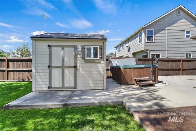 1173 W Hitchcock St, Meridian, ID 83646