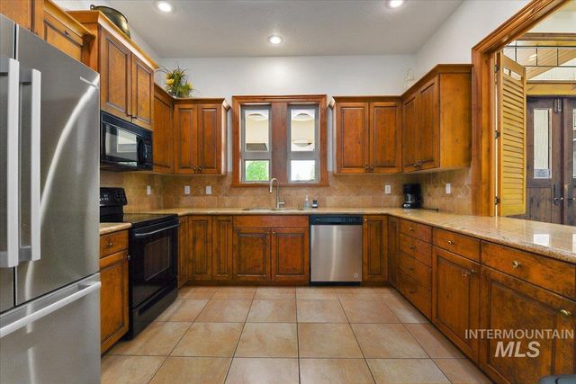 1173 W Hitchcock St, Meridian, ID 83646