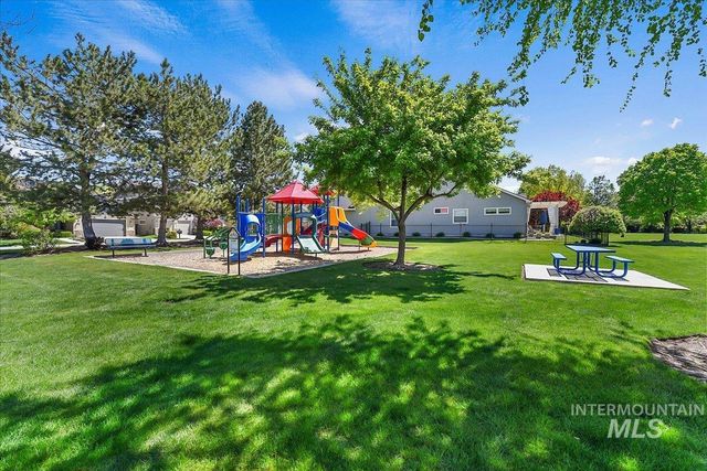 1173 W Hitchcock St, Meridian, ID 83646