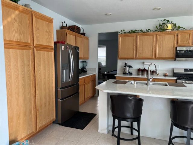 7739 CENTRO VISTA, Highland, CA 92346