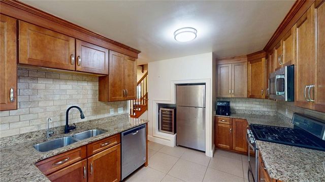 723 E Riverview DR, Suffolk, VA 23434
