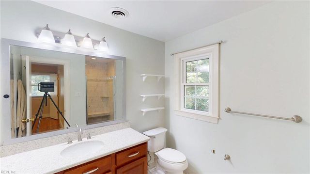 723 E Riverview DR, Suffolk, VA 23434
