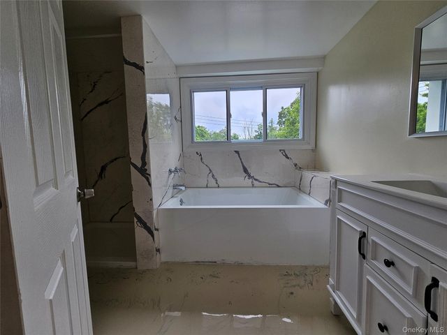 748 Greenville Turnpike, Middletown, NY 10940