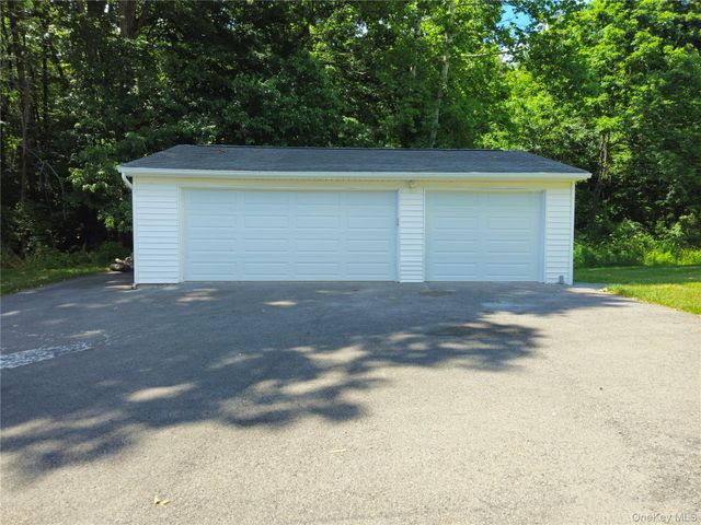 748 Greenville Turnpike, Middletown, NY 10940