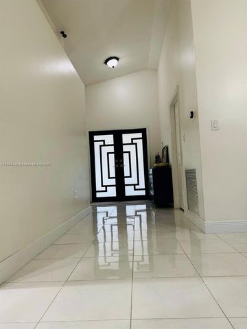 1235 NW 144th Ave, Pembroke Pines, FL 33028