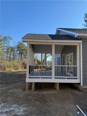 94 Dingley Rd, Montross, VA 22443