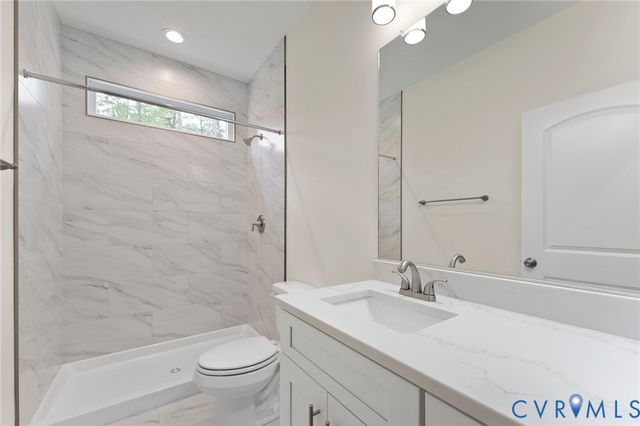 94 Dingley Rd, Montross, VA 22443