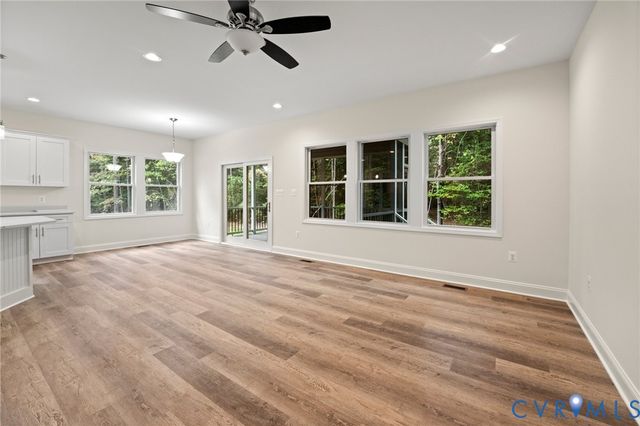 94 Dingley Rd, Montross, VA 22443