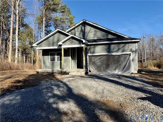 94 Dingley Rd, Montross, VA 22443