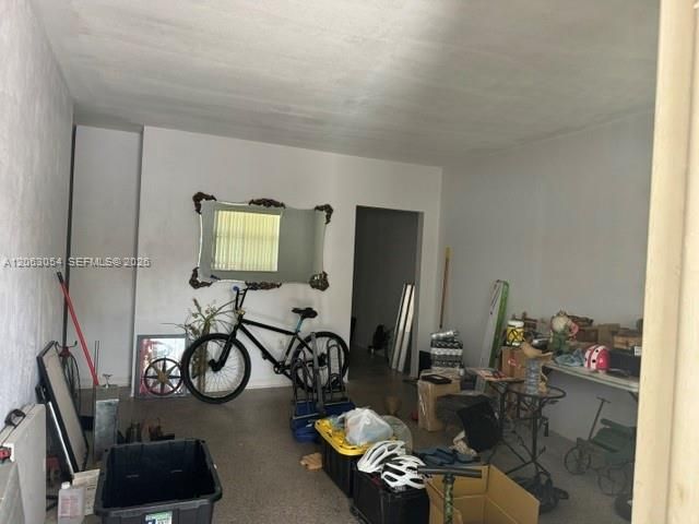 562 E 44th St, Hialeah, FL 33013