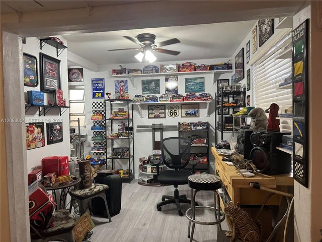 562 E 44th St, Hialeah, FL 33013