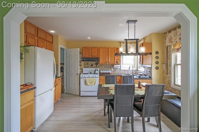 5953 Cooper Street, Taylor, MI 48180