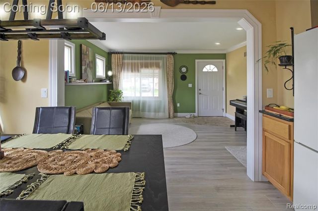 5953 Cooper Street, Taylor, MI 48180