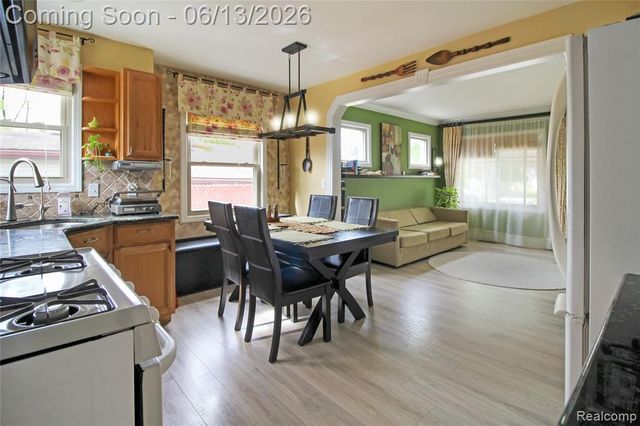 5953 Cooper Street, Taylor, MI 48180