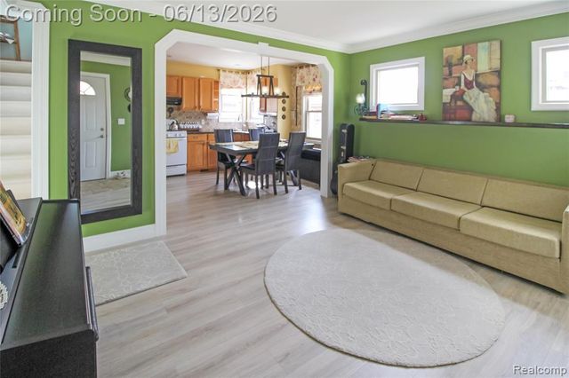 5953 Cooper Street, Taylor, MI 48180