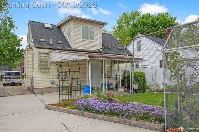 5953 Cooper Street, Taylor, MI 48180