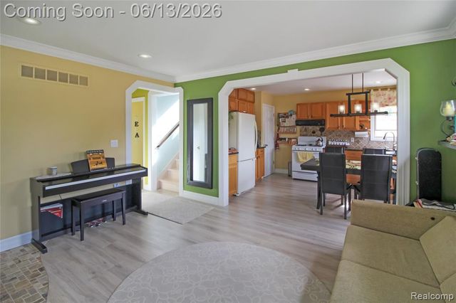 5953 Cooper Street, Taylor, MI 48180
