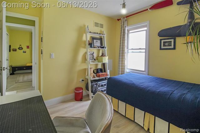 5953 Cooper Street, Taylor, MI 48180
