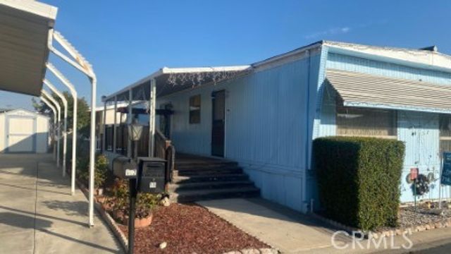 525 N. Gilbert 106, Anaheim, CA 92801
