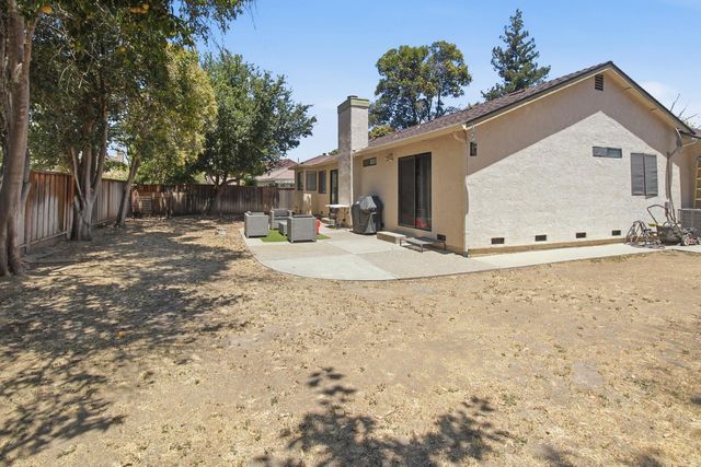 201 Hickory Ct, Brentwood, CA 94513