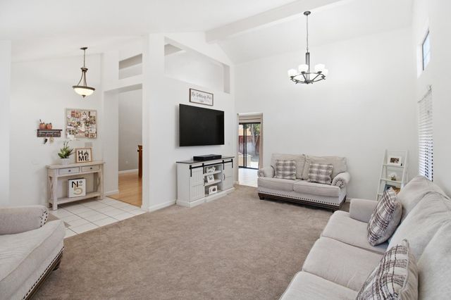201 Hickory Ct, Brentwood, CA 94513