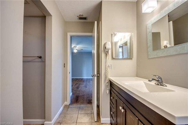 4616 SE 6th AVE # 202, Cape Coral, FL 33904