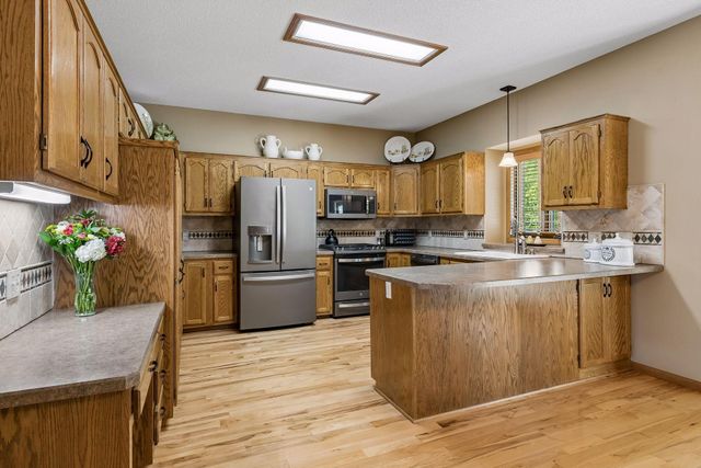 15722 Crystal Path, Rosemount, MN 55068