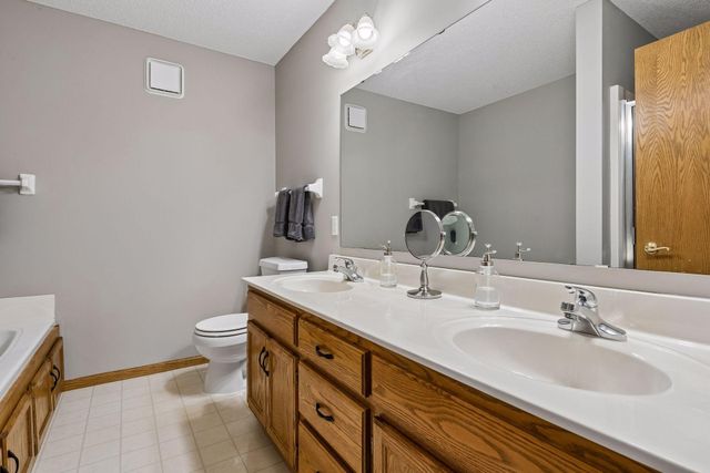 15722 Crystal Path, Rosemount, MN 55068