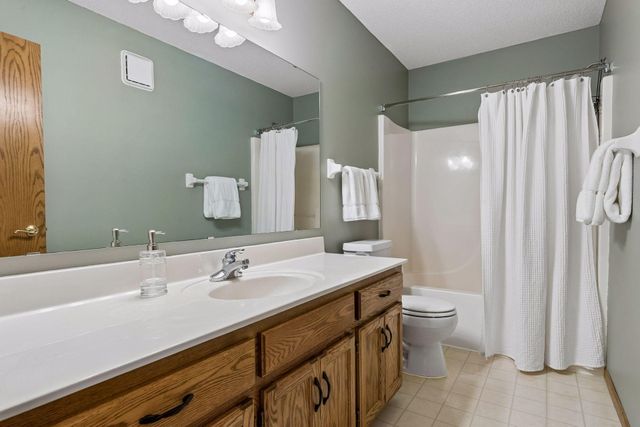 15722 Crystal Path, Rosemount, MN 55068