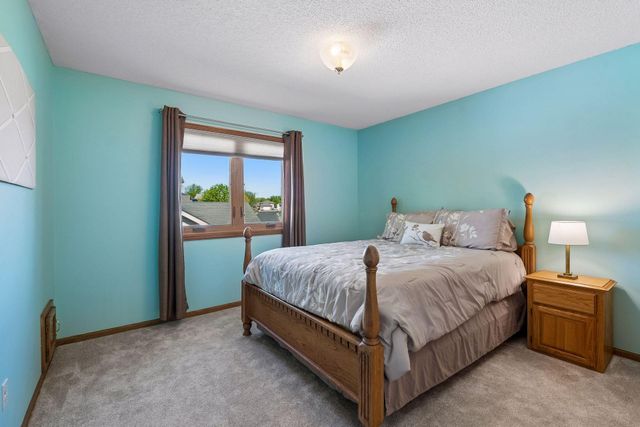 15722 Crystal Path, Rosemount, MN 55068