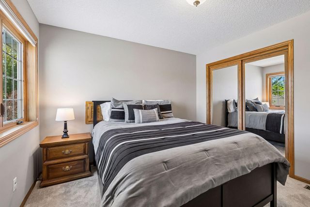 15722 Crystal Path, Rosemount, MN 55068
